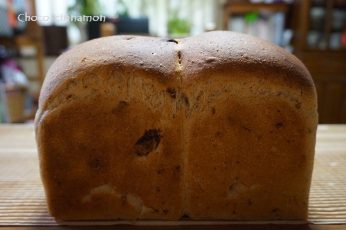 自家製酵母パンはレーズン食パン.JPG